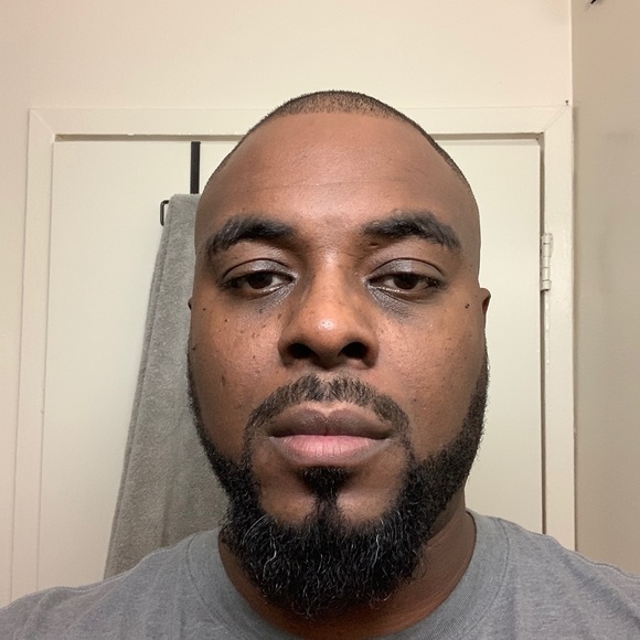 Meet your Posher, Julio - Picture 1 of 1